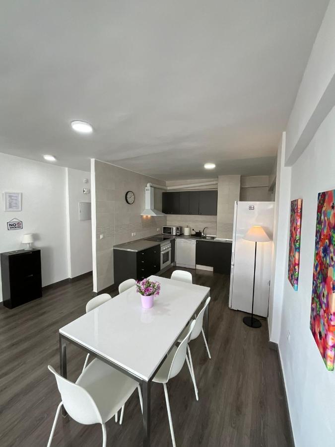 Ayala Apartamento Malaga Bagian luar foto