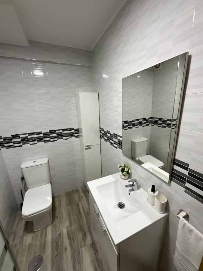 Ayala Apartamento Malaga Bagian luar foto