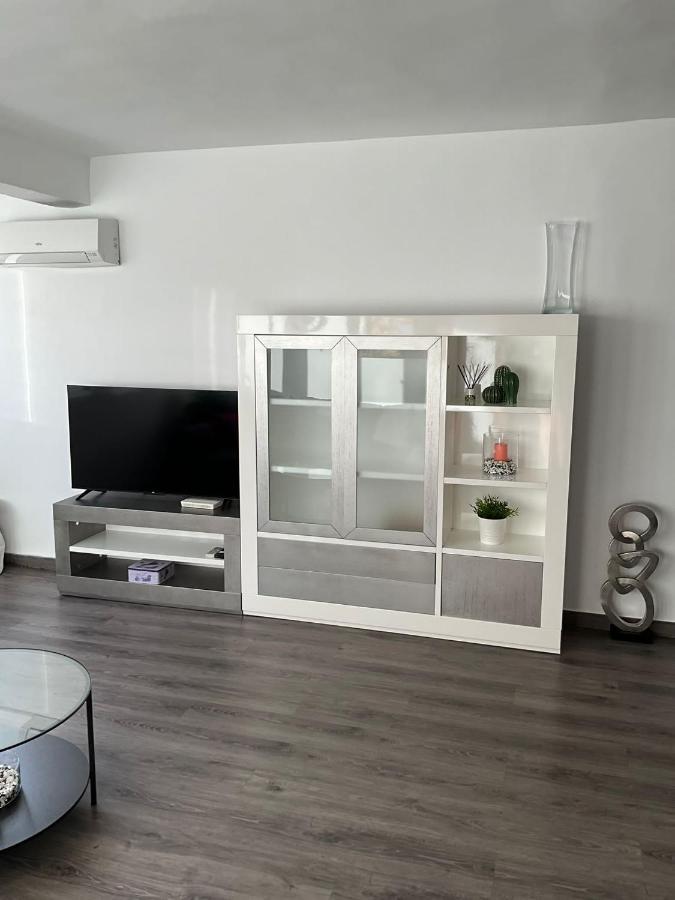 Ayala Apartamento Malaga Bagian luar foto